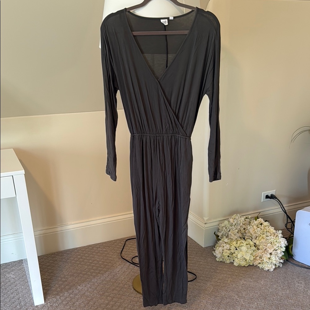 GAP Gray Jersey Jumpsuit with Long Sleeves